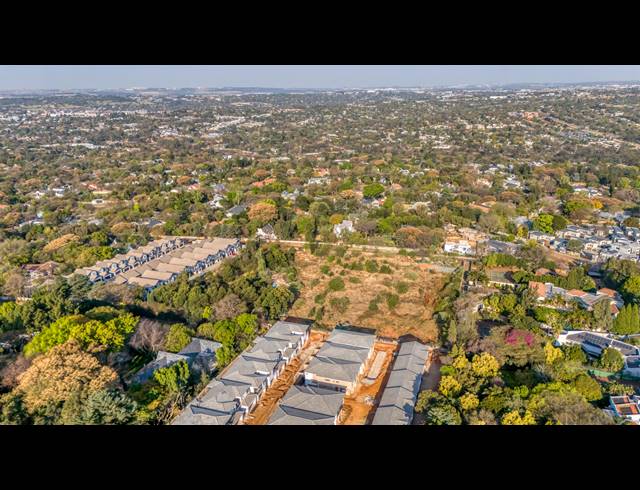 22,100M² VACANT LAND FOR SALE IN BRYANSTON